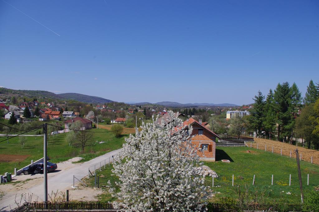 Apartment Tomy Slunj Exterior foto